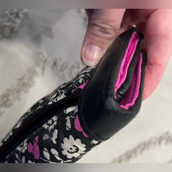 Disney Parks Vera Bradley Mickey Mouse meets Birdie trifold wallet - Picture 8 of 11